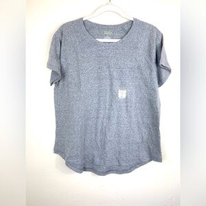 ⭐️ 3/$25 NWT Tek Gear Gray T-shirt